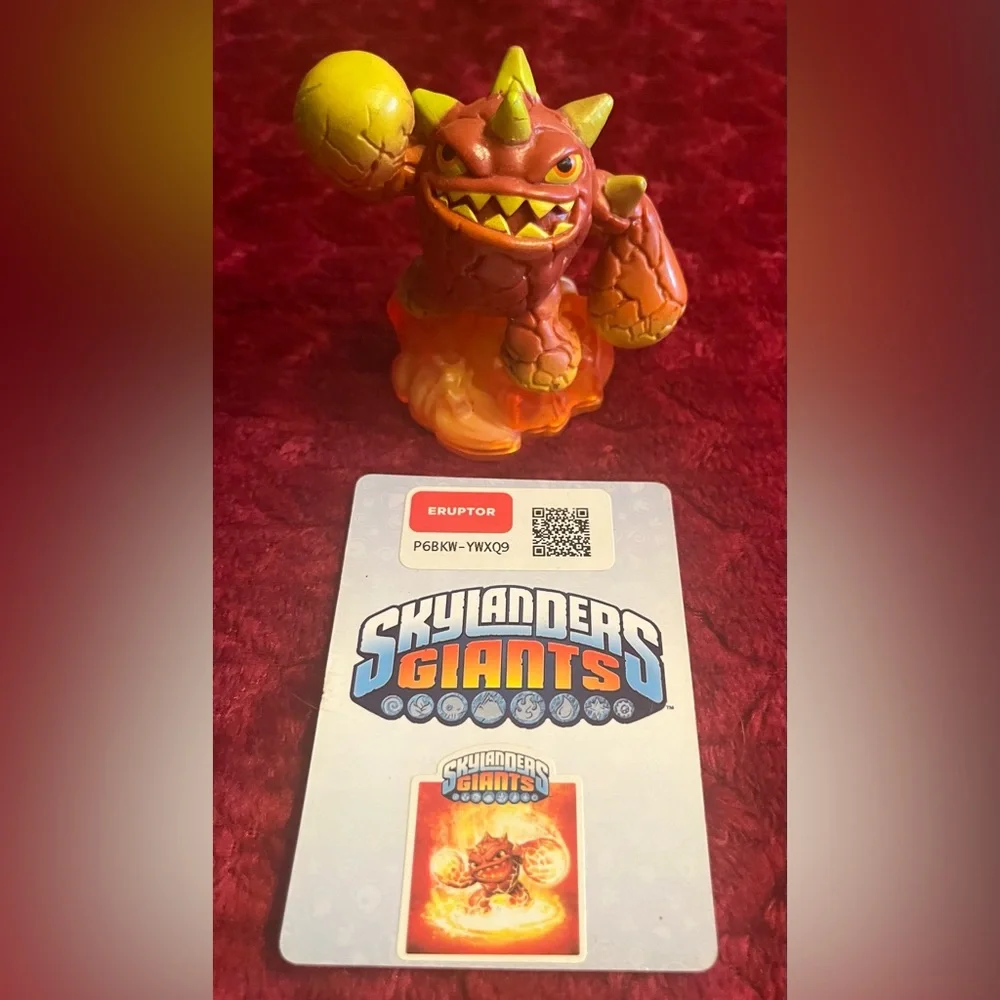 Skylanders Giants Adventure Eruptor Figure With code sticker Card Activision